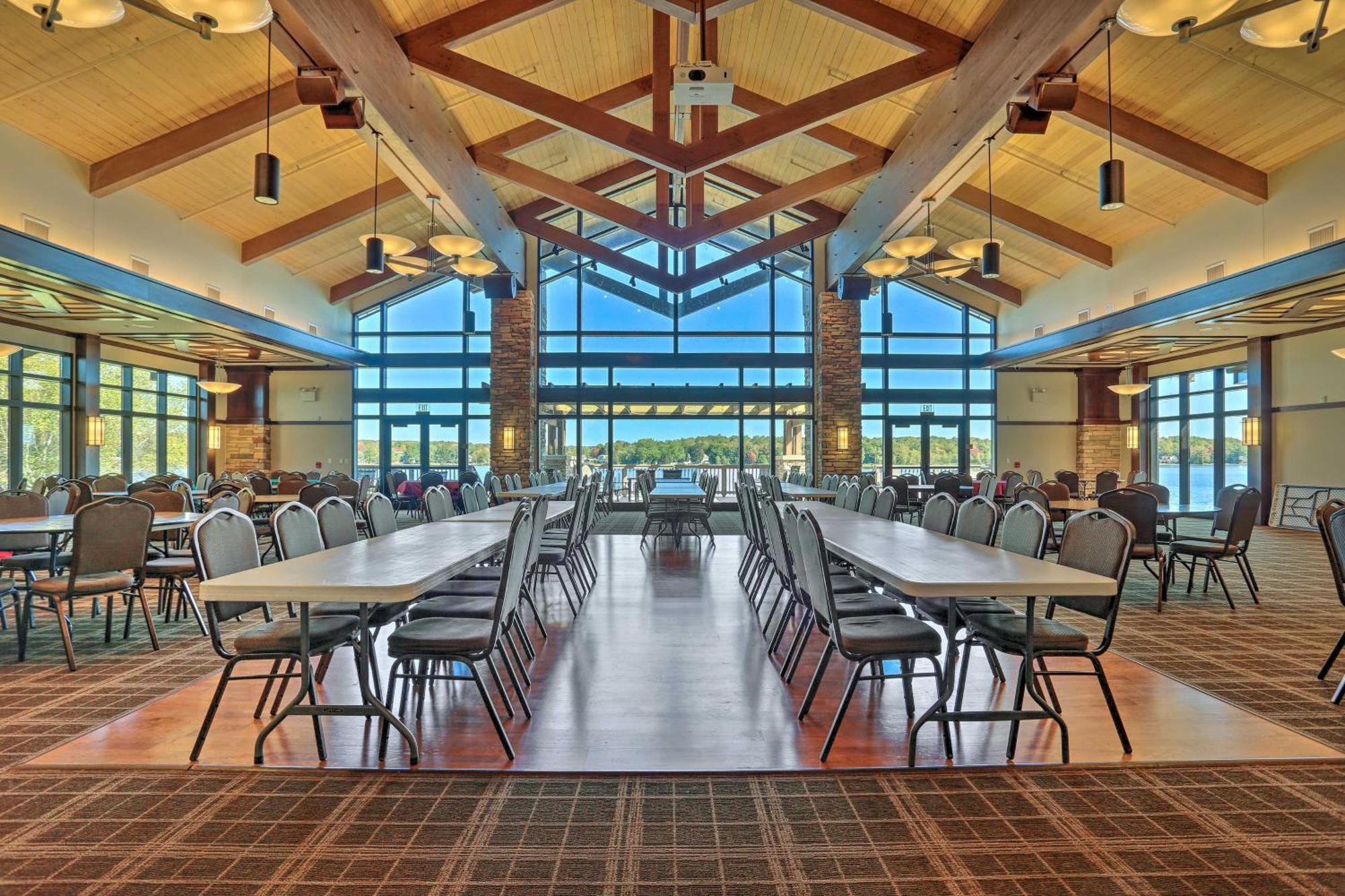 Pet-friendly Pocono With Private Hot Tub! Holiday home
