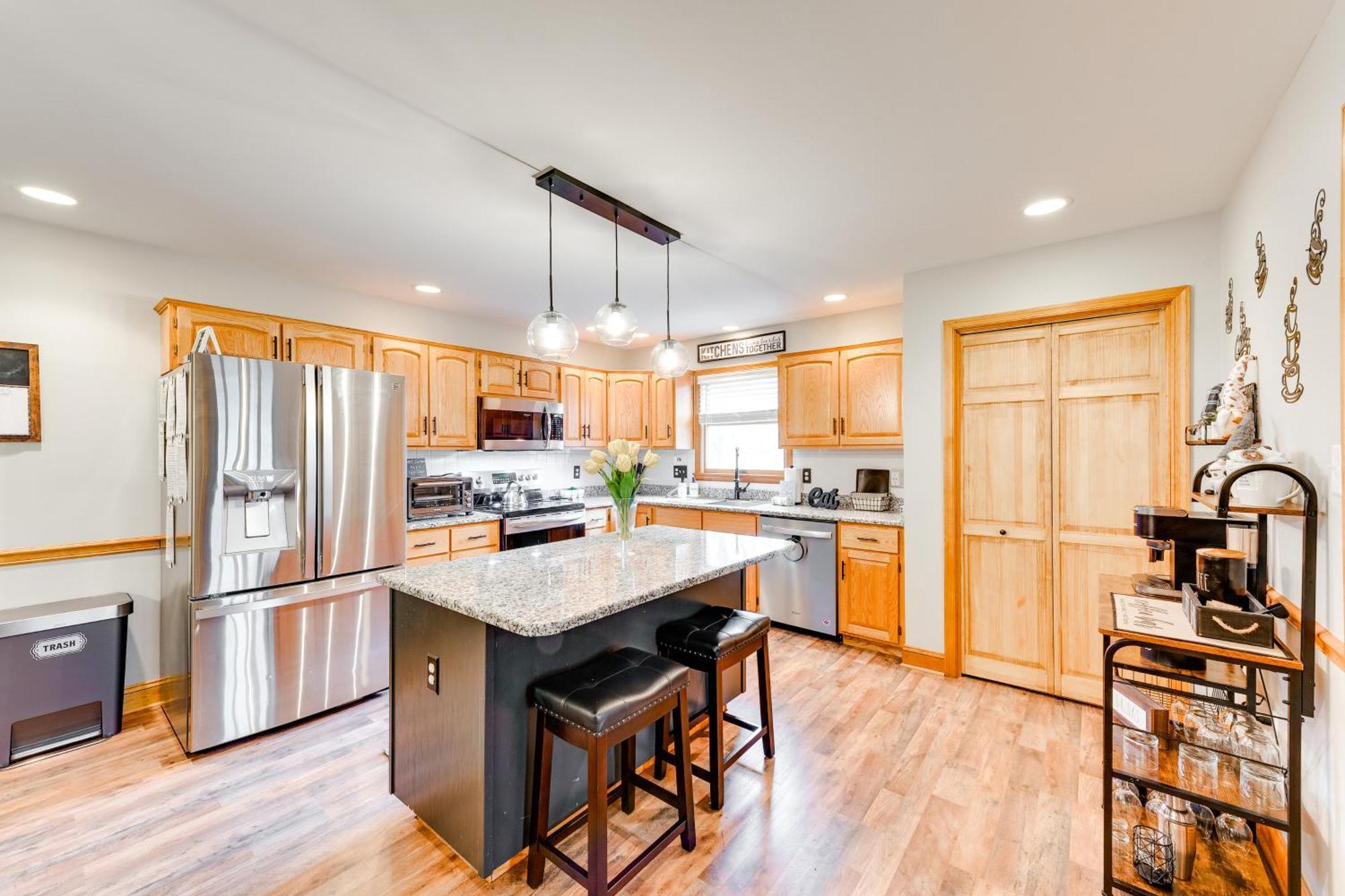Pet-friendly Pocono With Private Hot Tub! *