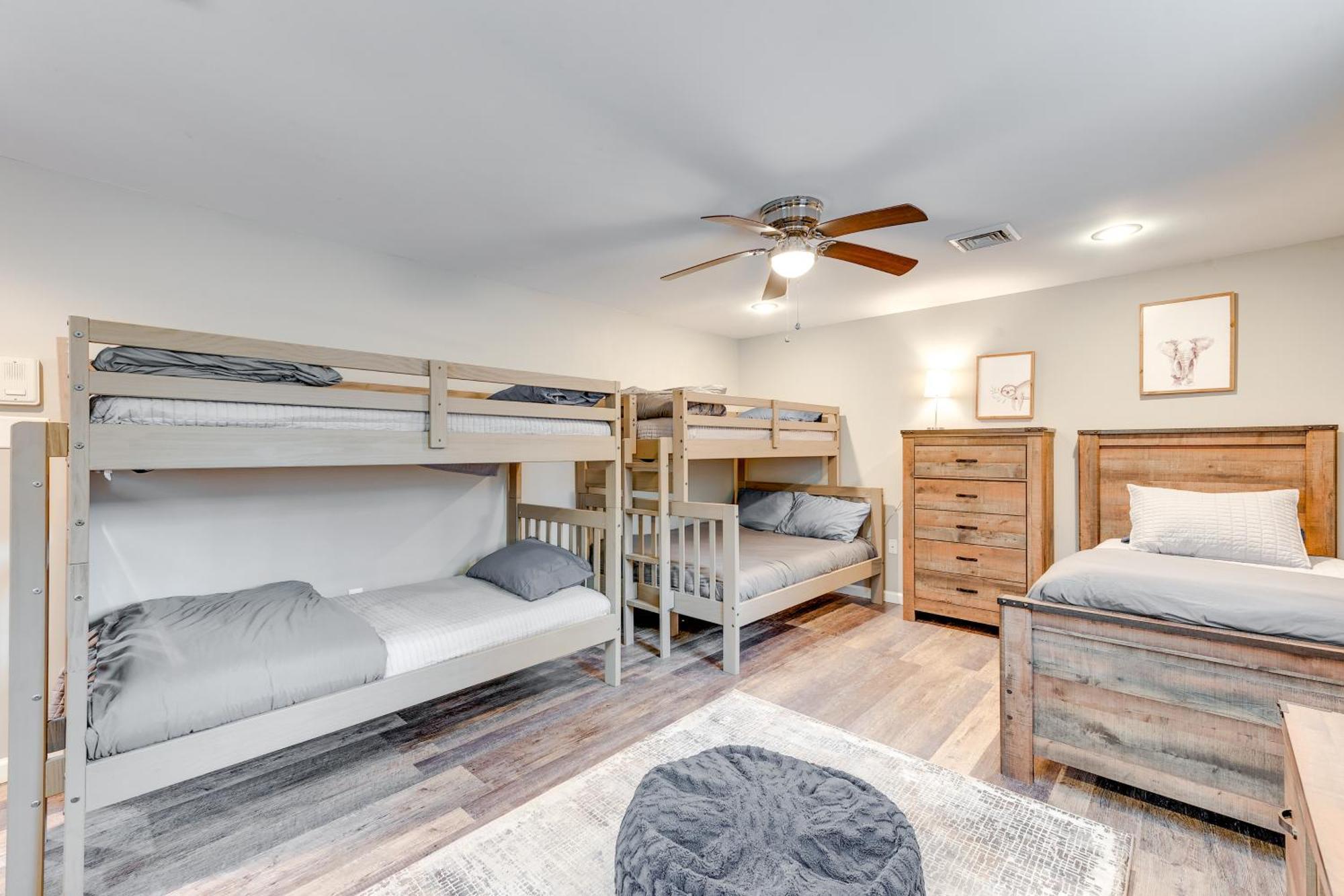 Pet-friendly Pocono With Private Hot Tub! *