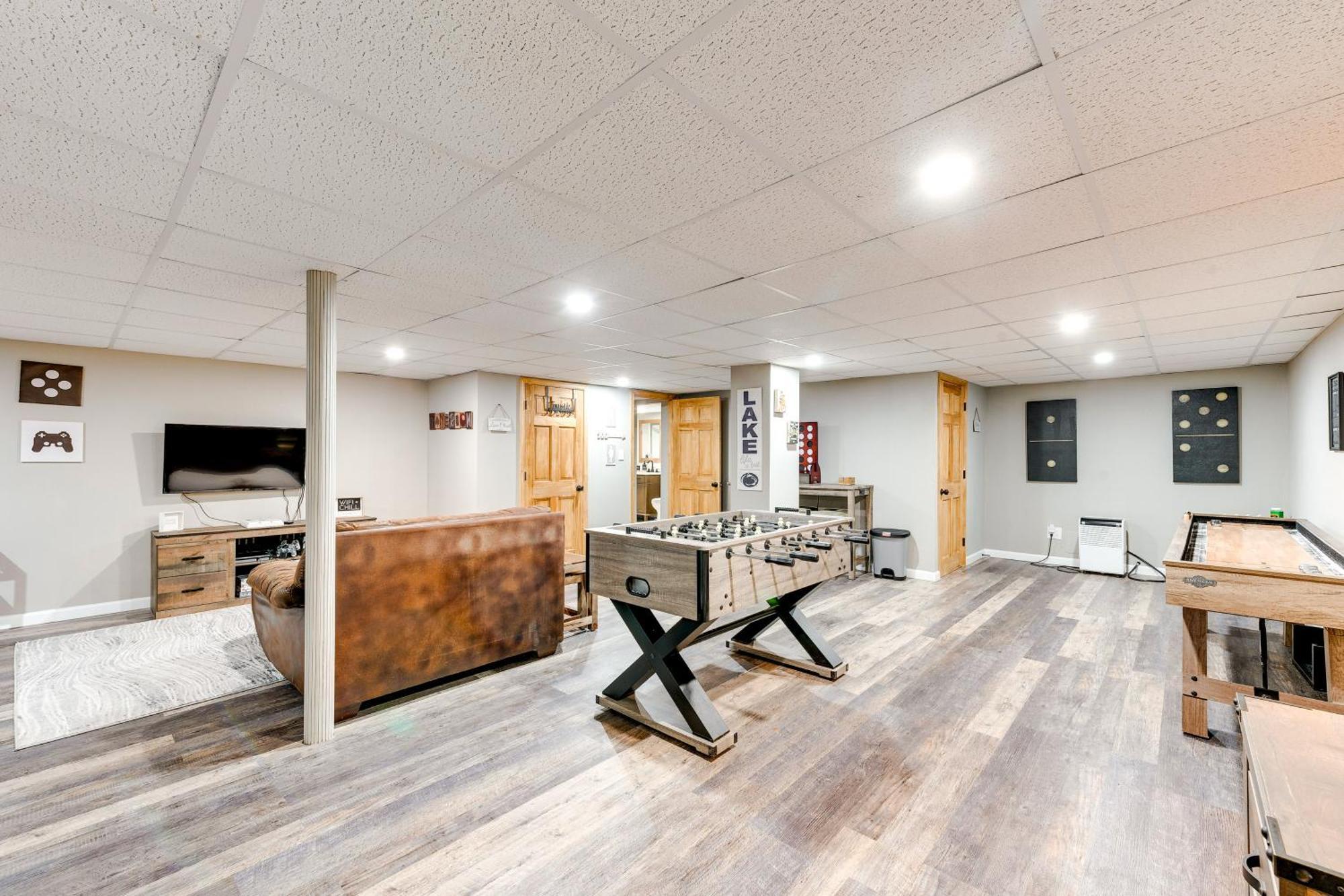Holiday home Pet-friendly Pocono With Private Hot Tub! *